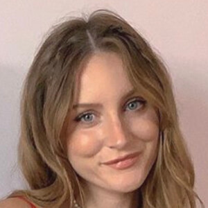 Caroline Tucker, 27 (YouTube明星)