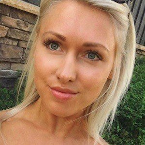 Caroline Tusiuk, 32 (Instagram Star)