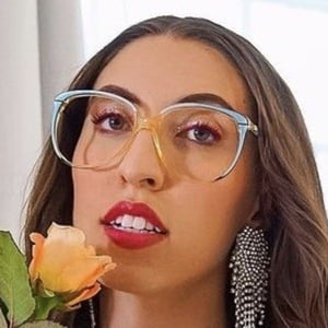 Caroline Vazzana, 33 (Instagram Star)