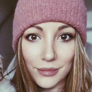 Carrie Bailey, 37 (TikTok Star)