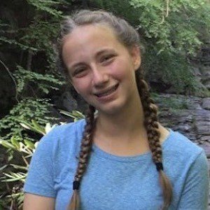 Carrie Ebbin, 23 (Instagram Star)