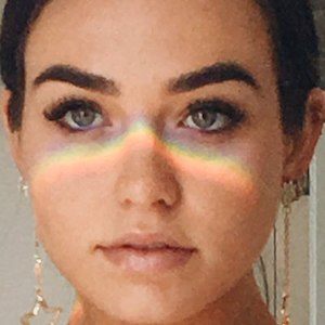 Cartia Mallan, 25 (Estrelas do YouTube)