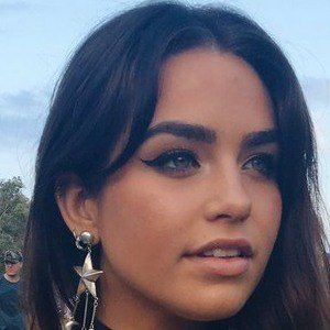 Cartia Mallan image 3