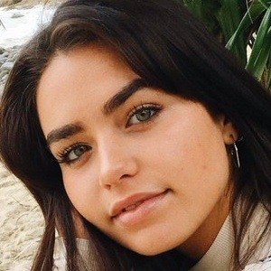 Cartia Mallan image 5