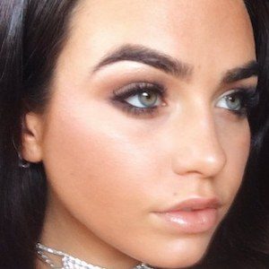 Cartia Mallan, 27 (YouTube Star)