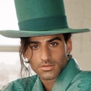 Cary Tauben, 37 (造型师)