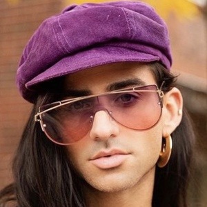 Cary Tauben, 37 (Estilista)