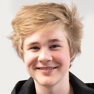 Casey Simpson, 21 (Телеактер)