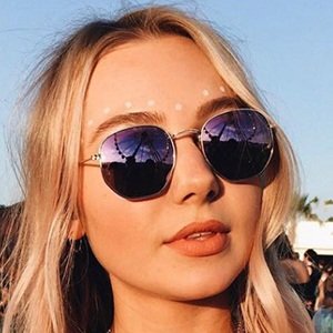 Cassie Brown, 28 (Ngôi sao Instagram)