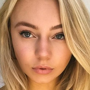 Cassie Brown, 30 (Instagram明星)