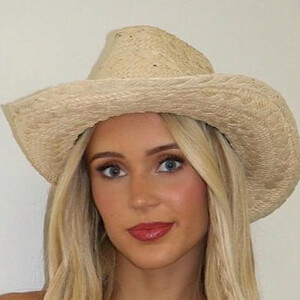Cassie Roberts image 4
