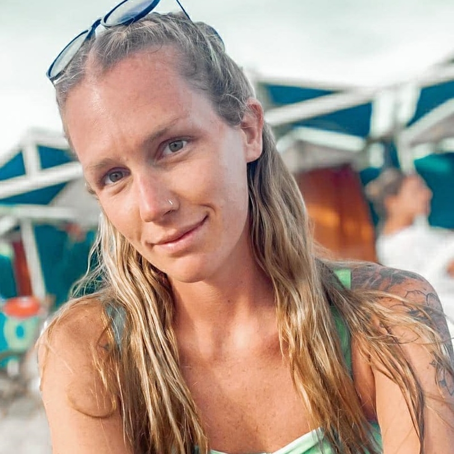 Catalina Bonadeo, 33 (記者)