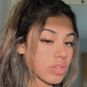 Catalina Torres, 23 (TikTok明星)