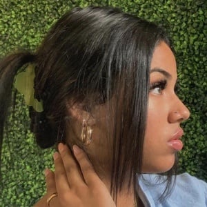 Catalina Torres, 23 (TikTok明星)