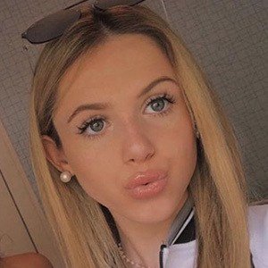 Cate Higgins, 22 (TikTok明星)