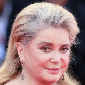 Catherine Deneuve image 7