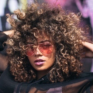 Celeste van Joost, 33 (Blogger)