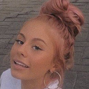 Celia Braud, 21 (Instagram Star)