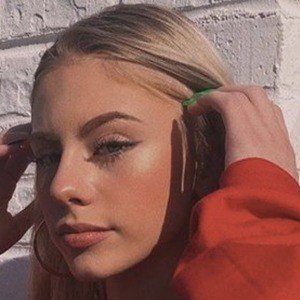 Celia Braud, 21 (Instagram Star)