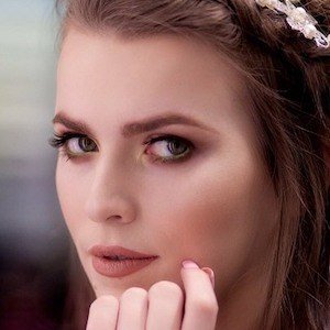 Celyn Haf, 27 (Estrella de TikTok)