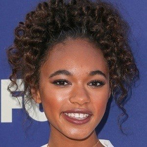 Chandler Kinney, 25 (TV-actrice)