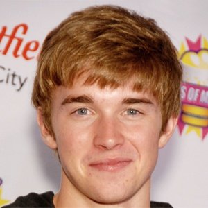 Chandler Massey image 3