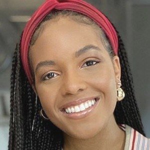 Chanel Thierry, 33 (Instagram Star)