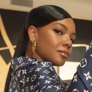 Chanel Thierry, 33 (Instagram Star)