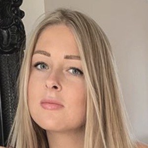 Chantal Fontein, 28 (TikTok Star)