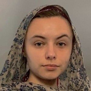 Chaotic Witch Aunt, 27 (TikTok Star)