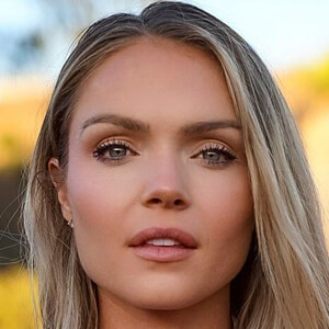 Chari Hawkins, 34 (Runner)