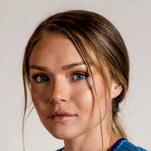 Chari Hawkins image 6