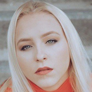 Charity Anderson, 25 (舞蹈家)