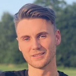 Charlie Drew, 37 (Pop Singer)