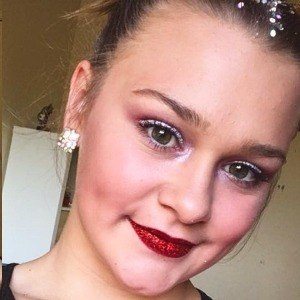 Charlize Davie, 23 (Instagram Star)