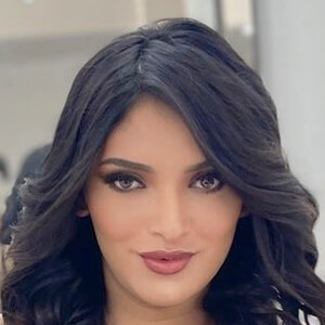 Charlotte Lascurain, 29 (TikTok Star)