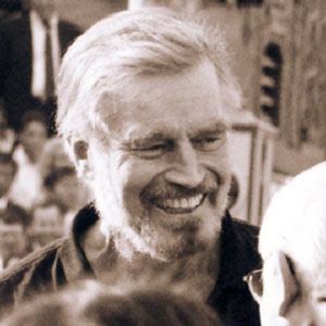 Charlton Heston (1923 - 2008) (电影演员)