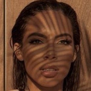 Charm Killings, 36 (Model)