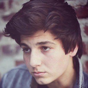 Chase Vacnin, 23 (TV Actress)