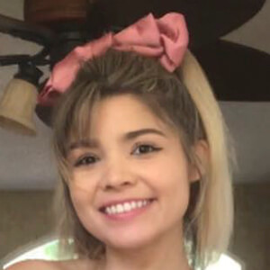 Chelsea Luna, 33 (YouTube Star)