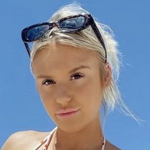 Chelsea Roccazzella, 24 (YouTube-ster)