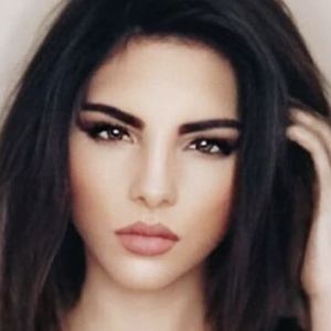 Chelsie Deville, 26 (TikTok Star)