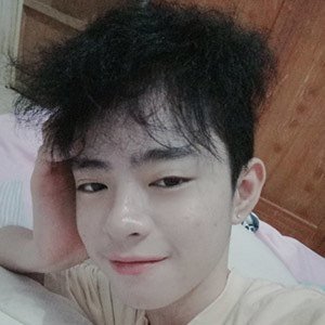 Chester Lapaz, 23 (YouTube Star)