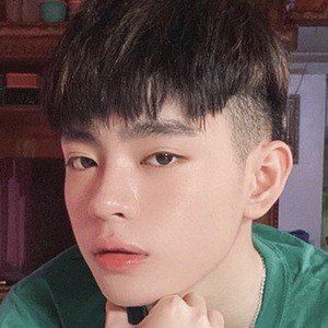 Chester Lapaz, 24 (YouTube Star)