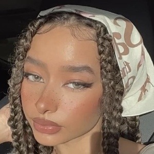 Cheyenne Hinojosa, 19 (Actrice de télévision)