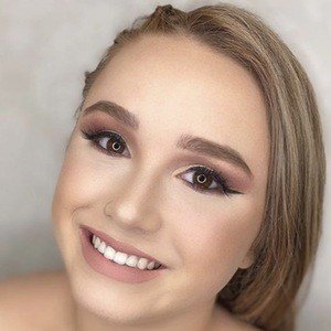 Chloe Calandra image 4