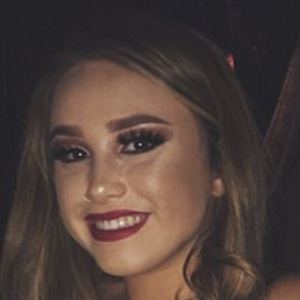 Chloe Calandra image 6