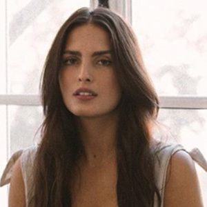 Chloe Crane-Leroux, 31 (Фотограф)