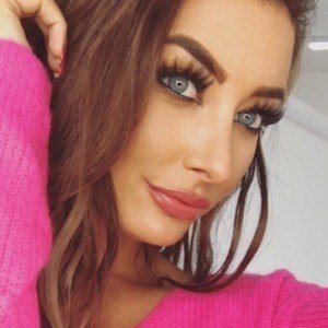 Chloe Crowhurst image 5