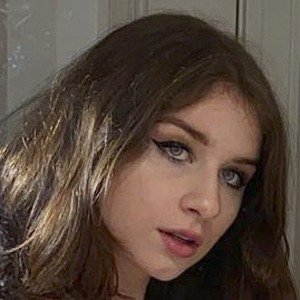 Chloe Elise image 7